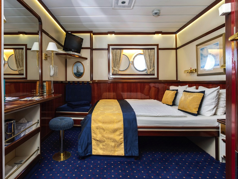 Category 3 - Outside Cabins